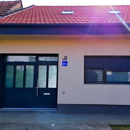 Apartmani Jana Осиек Экстерьер фото